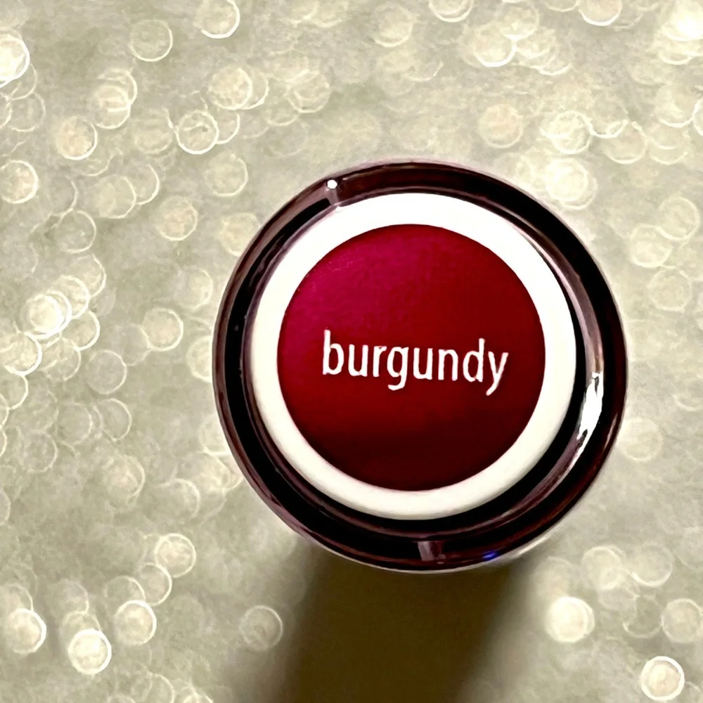 Tarte Maracuja Juicy Burgundy Lip Balm Gloss. Color Burgundy.